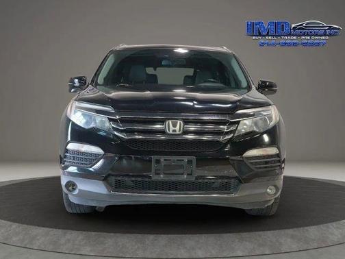Crystal Black Pearl 2017 Honda Pilot Touring