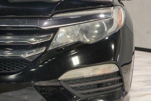 Crystal Black Pearl 2017 Honda Pilot Touring