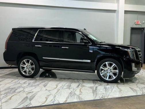 2017 Cadillac Escalade Premium Luxury