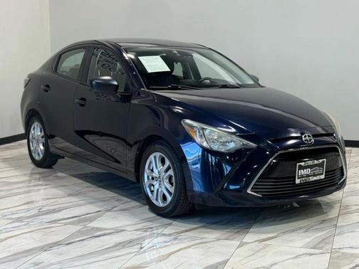 2016 Scion iA Base (M6)