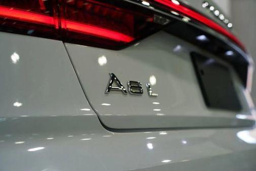 Glacier White 2019 Audi A8 55
