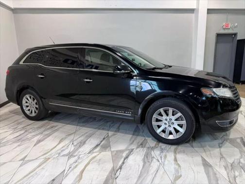 2017 Lincoln MKT Livery