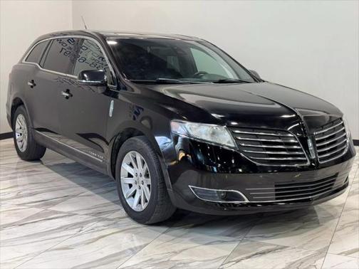 2017 Lincoln MKT Livery