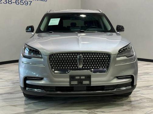 Silver Radiance Metallic Clearcoat 2023 Lincoln Aviator Standard