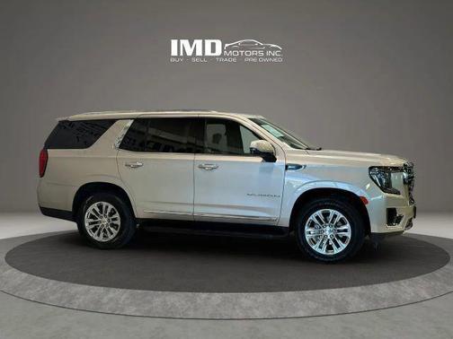 Pearl Beige Metallic 2021 GMC Yukon SLT
