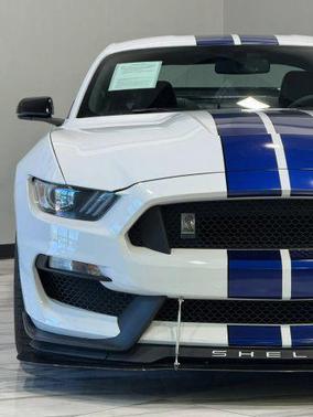 Oxford White 2016 Ford Shelby GT350 Base