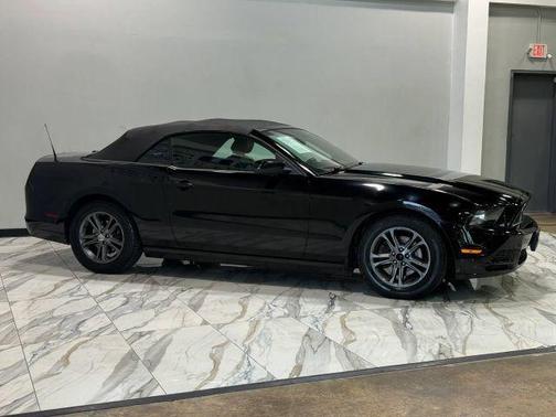 Black 2014 Ford Mustang V6 Premium