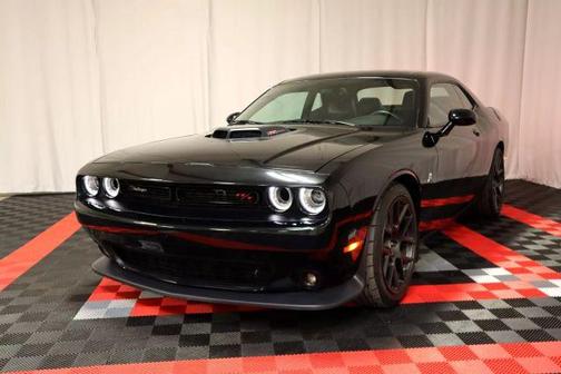 2016 Dodge Challenger R/T Scat Pack