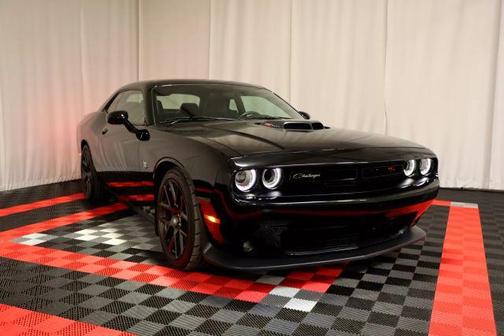 2016 Dodge Challenger R/T Scat Pack