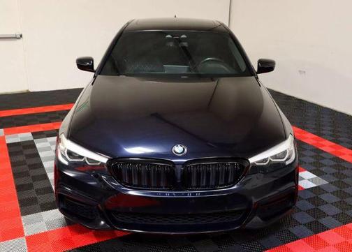 2019 BMW 540 i