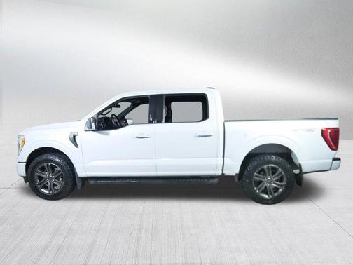 SPACE WHITE MET 2022 Ford F-150 XLT