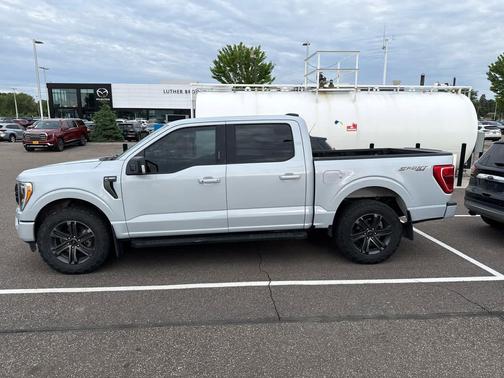SPACE WHITE MET 2022 Ford F-150 XLT