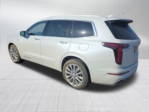 2022 Cadillac XT6 Premium Luxury AWD