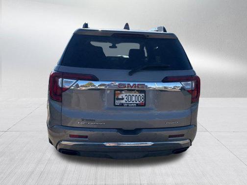 2022 GMC Acadia Denali