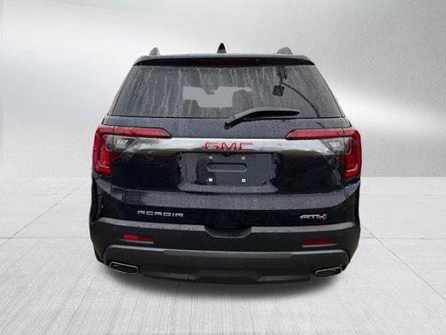 2022 GMC Acadia AWD AT4