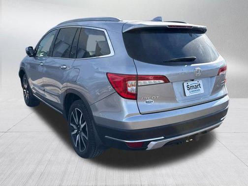 2022 Honda Pilot Touring 8-Passenger