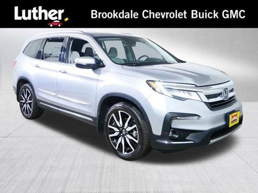 Lunar Silver Metallic 2022 Honda Pilot Touring 8-Passenger
