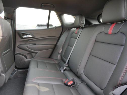 2025 Chevrolet Trax FWD 2RS