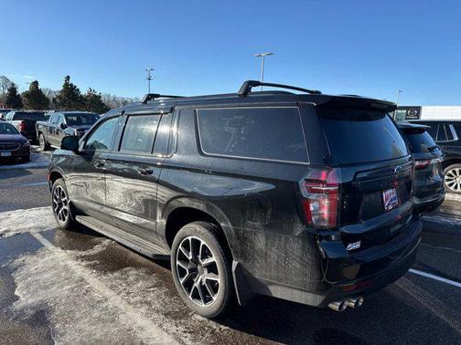 2024 Chevrolet Suburban RST