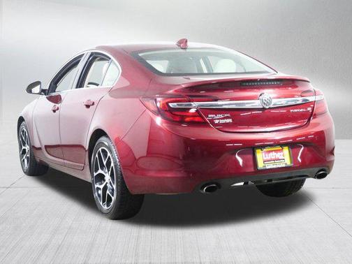 2017 Buick Regal Turbo Sport Touring