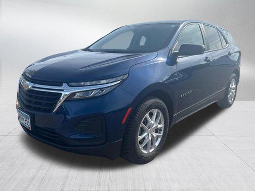 Blue Glow Metallic 2022 Chevrolet Equinox LS