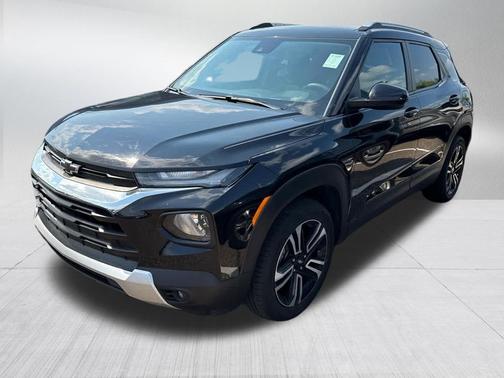 Mosaic Black Metallic 2023 Chevrolet Trailblazer LT
