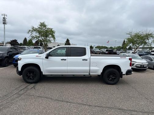 Summit White 2019 Chevrolet Silverado 1500 LT Trail Boss