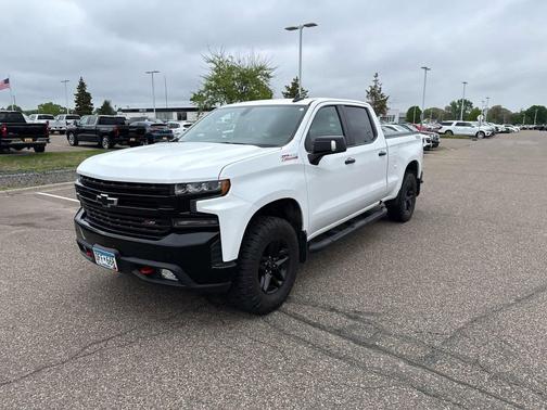 Summit White 2019 Chevrolet Silverado 1500 LT Trail Boss