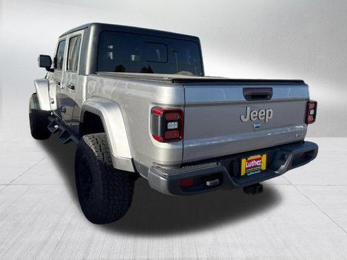 Billet Silver Metallic Clearcoat 2020 Jeep Gladiator Overland