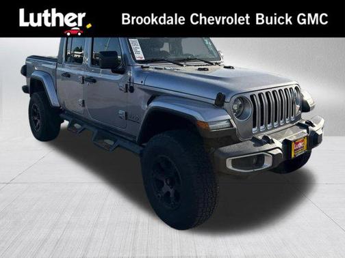 Billet Silver Metallic Clearcoat 2020 Jeep Gladiator Overland