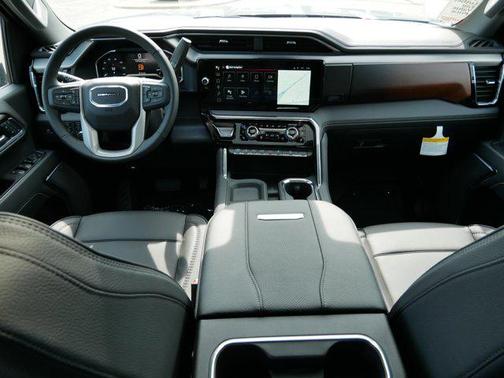 2025 GMC Sierra 3500 Denali