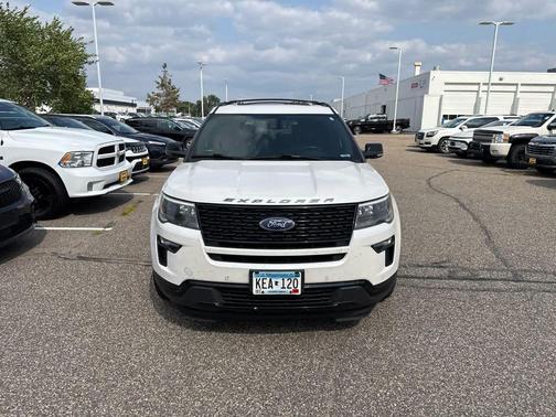 White Platinum Metallic Tri-Coat 2019 Ford Explorer Sport