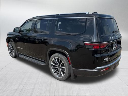 Diamond Black Crystal Pearlcoat 2022 Jeep Wagoneer Series III 4x4