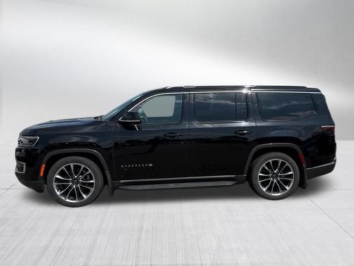 Diamond Black Crystal Pearlcoat 2022 Jeep Wagoneer Series III 4x4