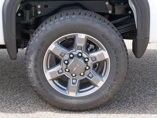 Summit White 2026 GMC Sierra 3500 SLE