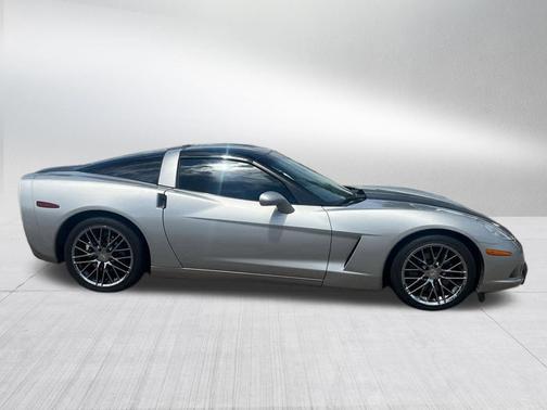 Machine Silver Metallic 2005 Chevrolet Corvette Base