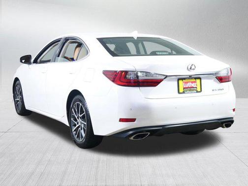 2017 Lexus ES 350 Base