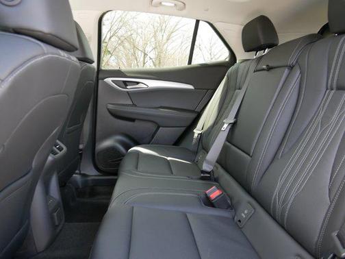 Iridescent White Tricoat 2026 Buick Envision Avenir AWD