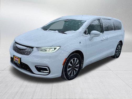 2022 Chrysler Pacifica Hybrid Touring L
