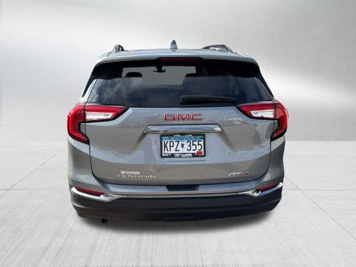 Sterling Metallic 2023 GMC Terrain AWD AT4