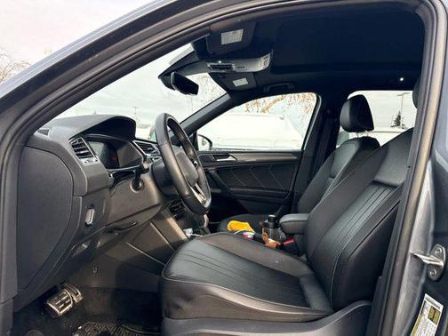 2022 Volkswagen Tiguan 2.0T SE R-Line Black 4MOTION