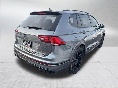 2022 Volkswagen Tiguan 2.0T SE R-Line Black 4MOTION