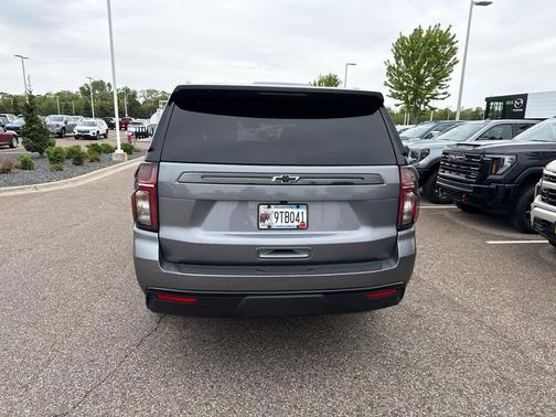 Satin Steel Metallic 2022 Chevrolet Suburban 4WD Z71