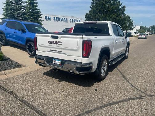 White Frost Tricoat 2019 GMC Sierra 1500 SLT