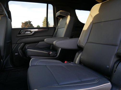 2026 GMC Yukon XL 4WD Elevation