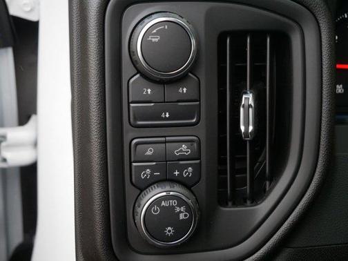 2025 Chevrolet Silverado 3500 WT