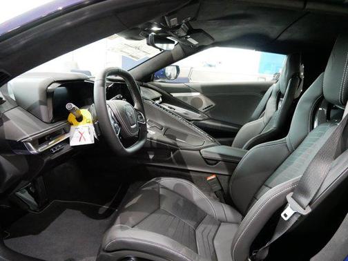2025 Chevrolet Corvette Stingray w/3LT