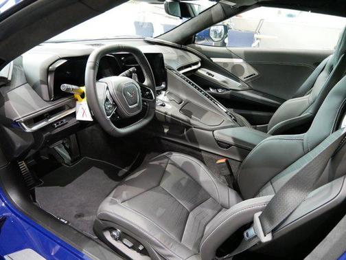 2025 Chevrolet Corvette Stingray w/3LT