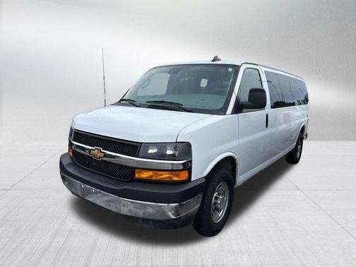2025 Chevrolet Express 3500 RWD 3500 Extended Wheelbase LT