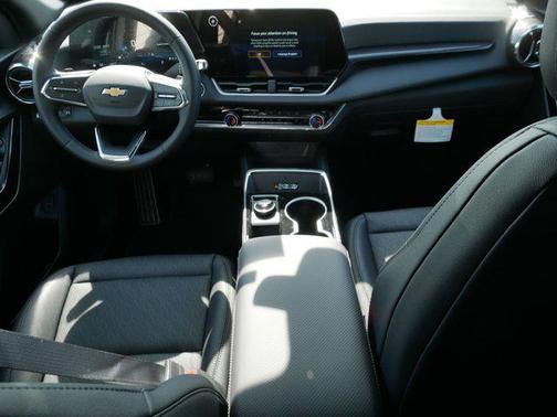 Summit White 2026 Chevrolet Equinox 1LT